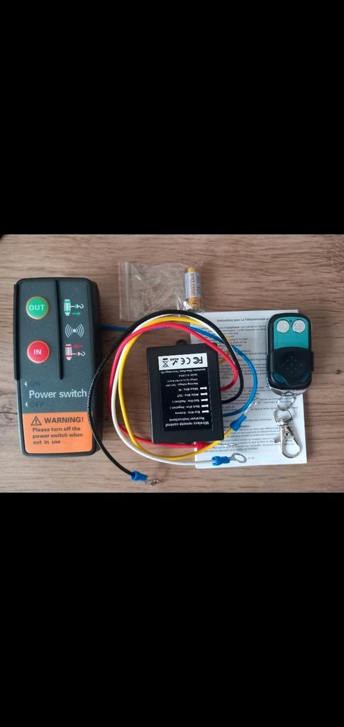 Draadloze lier afstandsbediening 1x sleutelhanger 1 normale, Doe-het-zelf en Verbouw, Lieren en Takels, Zo goed als nieuw, Ophalen of Verzenden