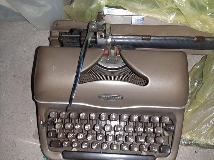 De Triumph Norm | draagbare typemachine 1957, Diversen, Typemachines, Gebruikt, Ophalen
