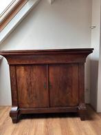 Opknapkast met notenhout fineer, Ophalen