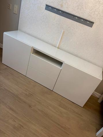 Ikea besta kast