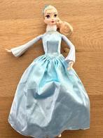 Barbie cgh15 frozen elsa, Ophalen of Verzenden, Zo goed als nieuw, Barbie