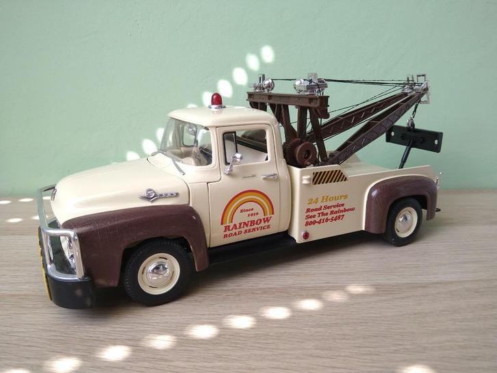1956 Ford F-100 Tow Truck Wrecker Zeldzaam 1:18, Hobby en Vrije tijd, Modelauto's | 1:18, Zo goed als nieuw, Auto, Welly, Ophalen