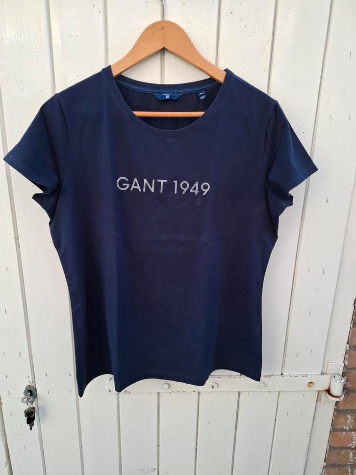 Gant tshirt donkerblauw, maat XL,  €15, Kleding | Dames, T-shirts, Zo goed als nieuw, Maat 46/48 (XL) of groter, Blauw, Korte mouw
