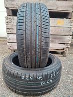 NIEUW!!Falken 225-45-17 2X DOT 2024 Montage mogelijk, Nieuw, 17 inch, Ophalen of Verzenden, Band(en)