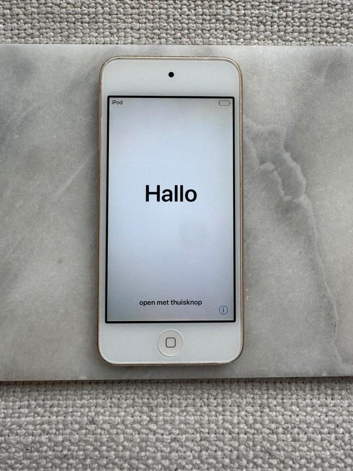 iPod Touch 6 (Goud) 32GB + Case, Audio, Tv en Foto, Mp3-spelers | Apple iPod, Gebruikt, Touch, 20 tot 40 GB, Overige kleuren, Ophalen of Verzenden