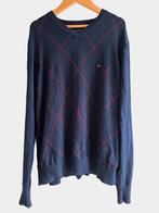 Donkerblauwe Tommy Hilfiger trui met rode ruiten, Kleding | Heren, Truien en Vesten, Tommy Hilfiger, Gedragen, Maat 46 (S) of kleiner