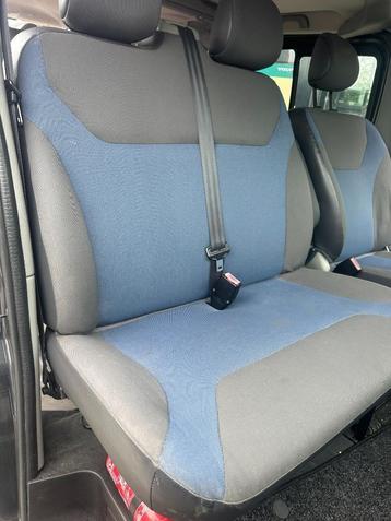 passagiersbank blauw grijs stof Renault Master beschikbaar voor biedingen