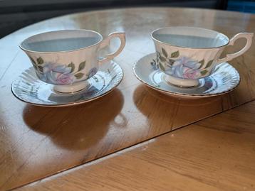 Kop en schotel set. Royal Standard. beschikbaar voor biedingen