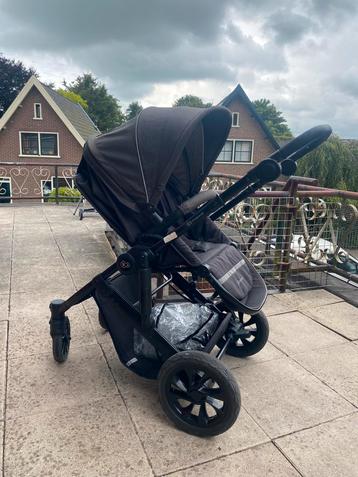 Kinderwagen te koop beschikbaar voor biedingen