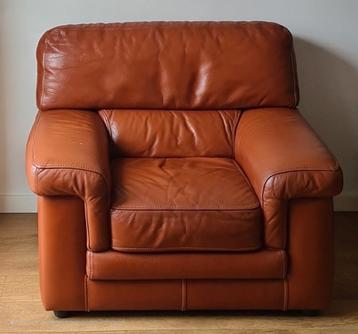 Mooie leren fauteuil - Relax voor 1 volwassene/2 kids beschikbaar voor biedingen