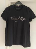 NIEUW!! Tommy Hilfiger zwart t-shirt VAN 30 VOOR 15 EURO!, Maat 38/40 (M), Verzenden, Zwart, Nieuw