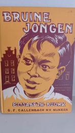 Bruine Jongen - Elisabeth Buunk, Boeken, Ophalen of Verzenden, Gelezen, Elisabeth Buunk, Fictie algemeen