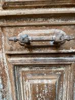 Antieke dubbele deur met fraai smeedijzer., Huis en Inrichting, Woonaccessoires | Overige, Ophalen of Verzenden
