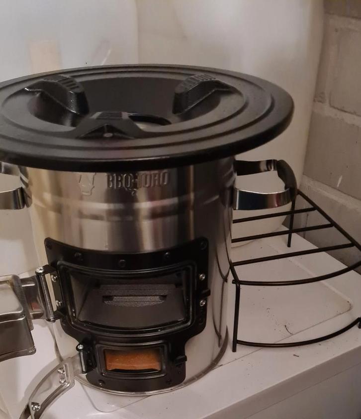 Rocketstove BBQ Toro nieuw, Huis en Inrichting, Keuken | Keukenbenodigdheden, Nieuw, Ophalen of Verzenden