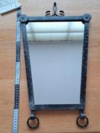 Zwart metalen spiegel, Huis en Inrichting, Woonaccessoires | Spiegels, Ophalen of Verzenden, Rechthoekig, Minder dan 50 cm, Minder dan 100 cm