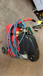 Compressor *Koopje*, Doe-het-zelf en Verbouw, Minder dan 25 liter, Ophalen, Gebruikt, Minder dan 200 liter/min