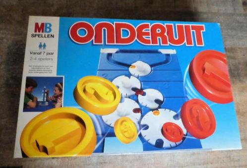 Onderuit MB lange grote doos vanaf 7 jaar., Hobby en Vrije tijd, Gezelschapsspellen | Bordspellen, Zo goed als nieuw, Een of twee spelers