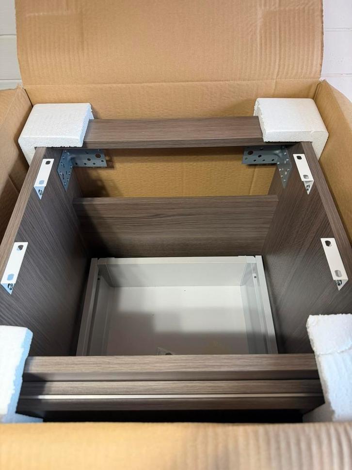 Tiger eden wastafelonderkast en Tiger spiegelkast roomy, Doe-het-zelf en Verbouw, Sanitair, Nieuw, Ophalen