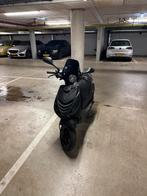 Piaggio zip 50cc FULL OPTION, Fietsen en Brommers, Scooters | Piaggio, Ophalen, Maximaal 45 km/u, Zip, Zo goed als nieuw