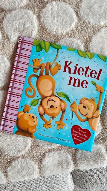 Kietel me - Gabi Murphy beschikbaar voor biedingen