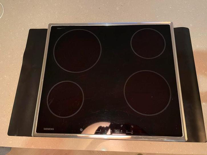 Siemens Keramische Kookplaat ETT71850EU - 4 Zones, Witgoed en Apparatuur, Kookplaten, Gebruikt, Inbouw, Keramisch, 4 kookzones
