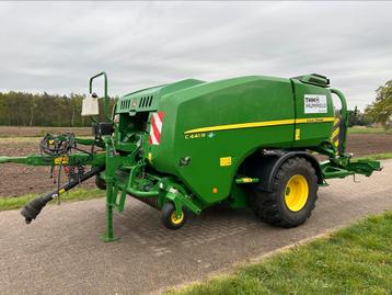 John Deere C441R rondebalen pers beschikbaar voor biedingen