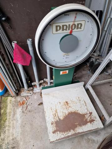 Te koop Grote weegschaal  beschikbaar voor biedingen