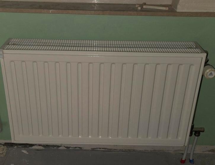 Radiator Radson 90x50x17cm, Doe-het-zelf en Verbouw, Verwarming en Radiatoren, Gebruikt, Radiator, 500 tot 800 watt, 30 tot 80 cm