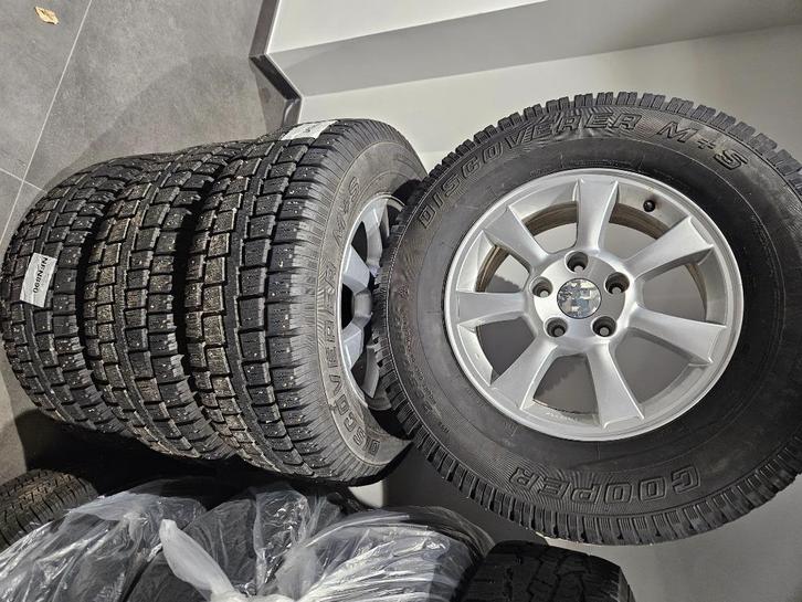 Banden + velgen setje Voor een Jeep Wrangler, Auto-onderdelen, Banden en Velgen, Banden en Velgen, All Season, 17 inch, 255 mm