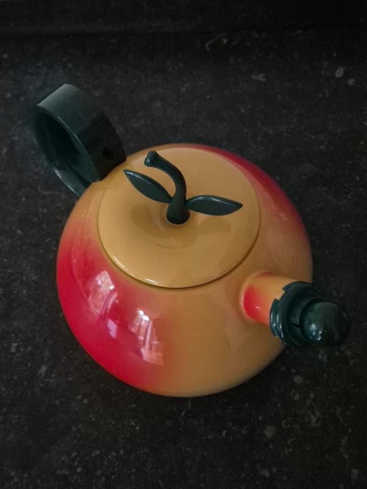 Vintage waterketel perzik COPCO Denmark, Huis en Inrichting, Keuken | Keukenbenodigdheden, Zo goed als nieuw, Ophalen of Verzenden