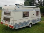 TEC 490TK Tour 5-pers. Airco stapelbedden 2002, Caravans en Kamperen, T.E.C., Rondzit, Airco, 750 - 1000 kg