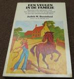 Jackie pocket van Judith M. Berrisford - Een veulen in de fa, Boeken, Kinderboeken | Jeugd | 10 tot 12 jaar, Ophalen, Gelezen