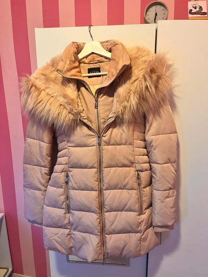 GUESS Winterjas Maat S - Zo Goed Als Nieuw!, Kleding | Dames, Jassen | Zomer, Zo goed als nieuw, Maat 36 (S), Beige, Ophalen of Verzenden