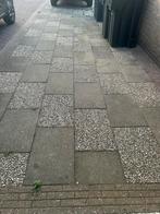 Gratis grindtegels, Tuin en Terras, Tegels en Klinkers, Ophalen, Zo goed als nieuw, 10 m² of meer, Beton