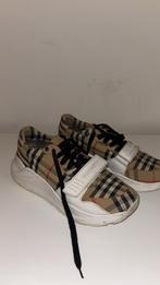 Orginele burberry sneakers, Burberry, Ophalen, Gedragen