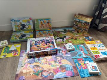 Hele stapel puzzels - 7 puzzels, 24 tot 35 stukjes beschikbaar voor biedingen