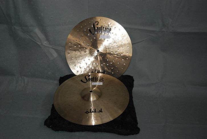 NIEUW!  Soultone Old K hihats 832/1011gr 14 inch  <25252280>, Muziek en Instrumenten, Instrumenten | Onderdelen, Nieuw, Drums of Percussie