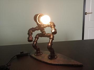 Industriële handgemaakte steampunk lamp motief surfer beschikbaar voor biedingen