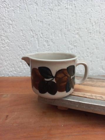 Arabia Ruija melkkannetje. Vintage. Finland. Retro beschikbaar voor biedingen