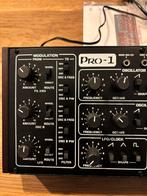 Behringer Pro 1 super netjes, Muziek en Instrumenten, Synthesizers, Ophalen, Zo goed als nieuw, Overige aantallen, Overige merken