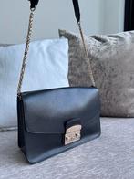 Furla handtas, Sieraden, Tassen en Uiterlijk, Tassen | Damestassen, Ophalen of Verzenden, Zo goed als nieuw, Zwart, Handtas