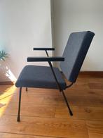 Gispen Rietveld 1401, Huis en Inrichting, Stoelen, Overige kleuren, Ophalen of Verzenden, Zo goed als nieuw, Eén