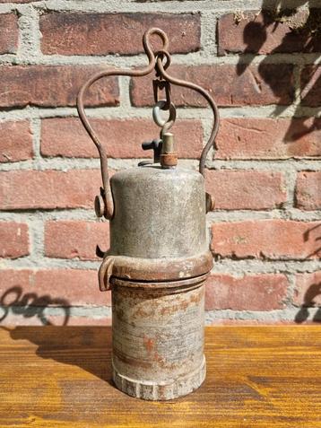 Oude Carbidlamp Mijnwerkerslamp beschikbaar voor biedingen