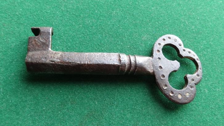 Zeldzame antieke Sleutel - Smeedijzer, Antiek en Kunst, Antiek | Gereedschap en Instrumenten, Ophalen of Verzenden
