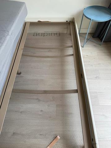 Witte auping auronde, 180 x 200 cm met 2 ikea matrassen - afbeelding 2