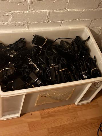 Partij Laptop Opladers - 100 stuks beschikbaar voor biedingen