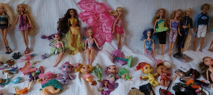 Barbie verzameling los of samen, Kinderen en Baby's, Speelgoed | Poppen, Zo goed als nieuw, Barbie, Ophalen of Verzenden