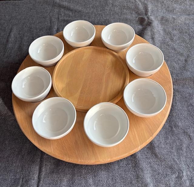 Blank houten draaiplateau met 8 schaaltjes voor hapjes, Huis en Inrichting, Keuken | Keukenbenodigdheden, Zo goed als nieuw, Ophalen
