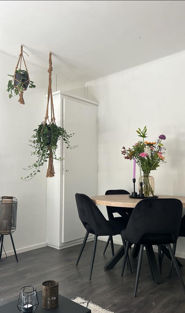 Eettafel, Huis en Inrichting, Tafels | Eettafels, Zo goed als nieuw, 100 tot 150 cm, 100 tot 150 cm, Vier personen, Rond, Ophalen