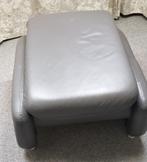 Hocker grijs leer, Ophalen, Gebruikt, Leer, 50 tot 75 cm